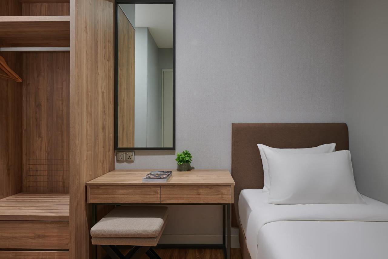 Mercure Living Putrajaya Zewnętrze zdjęcie A bedroom at the hotel